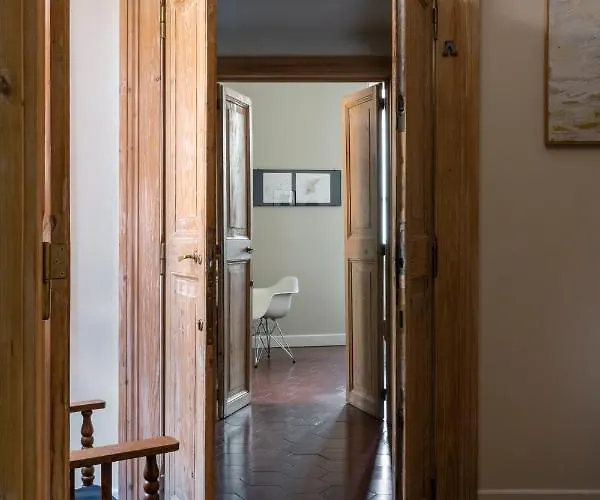 Mynavona Oda ve Kahvaltı 4*